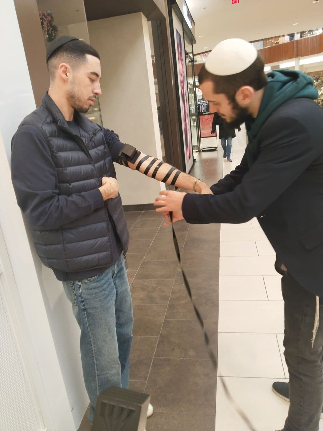 פעילות עם ישראלים